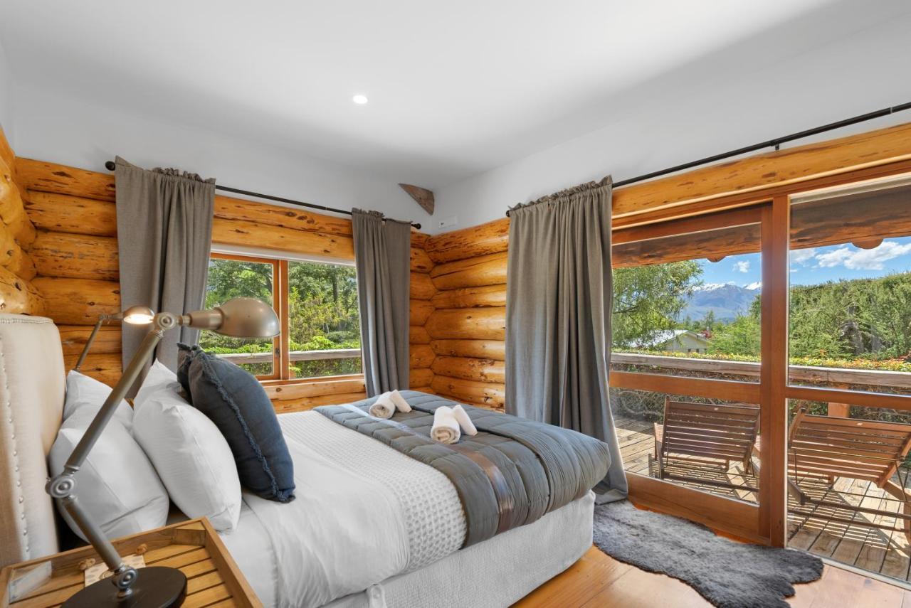 The Log House Wanaka Exterior photo